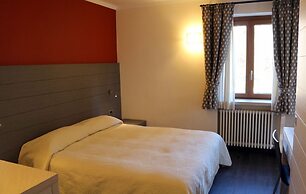 Hotel Bucaneve