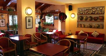 Hotel Bucaneve
