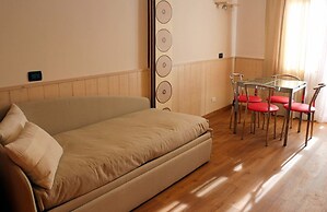 Hotel Bucaneve