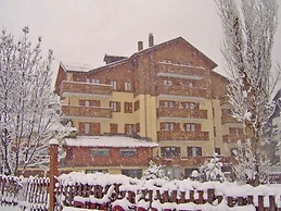 Hotel Bucaneve