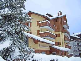 Hotel Bucaneve