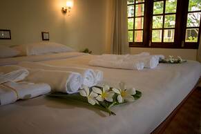 Ruby True Hotel