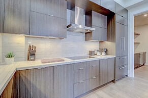 CN Tower Lofts