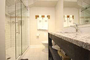 Kemptville Suites