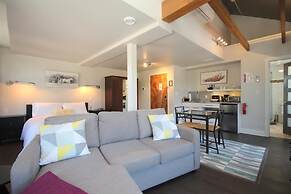 Kemptville Suites