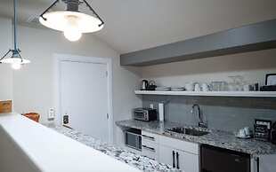 Kemptville Suites