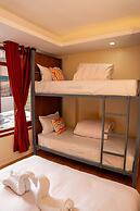 Famous House Kathmandu - Hostel