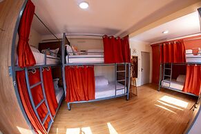 Famous House Kathmandu - Hostel