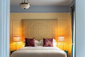 The Bull Hotel