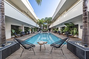 Sentido More Meni Residence