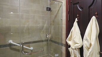 Africana Hotel & Spa