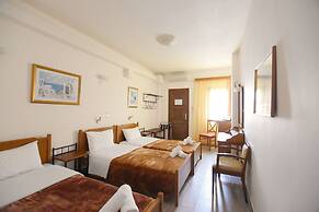 Rodakas Hotel