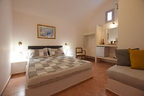 Rodakas Hotel