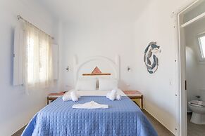 Alexandros Mykonos