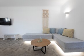Alexandros Mykonos