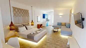 Alexandros Mykonos
