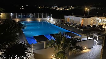 Alexandros Mykonos