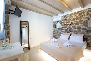 Alexandros Mykonos