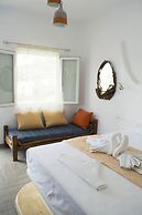 Alexandros Mykonos