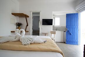 Alexandros Mykonos