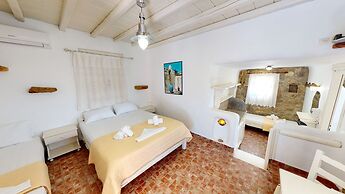 Alexandros Mykonos