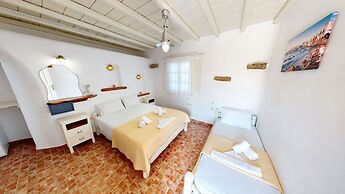 Alexandros Mykonos