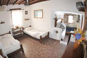 Alexandros Mykonos