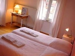 Pension Linstant
