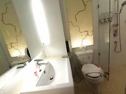 Atlantis Condo