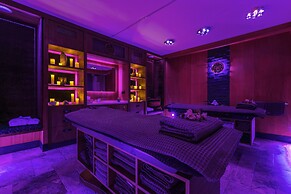 Mala Anglia Deluxe Rooms & SPA