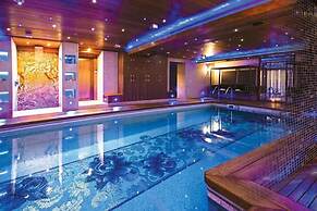 Mala Anglia Deluxe Rooms & SPA