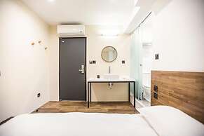 We Come Hostel