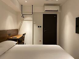 We Come Hostel