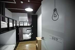 We Come Hostel