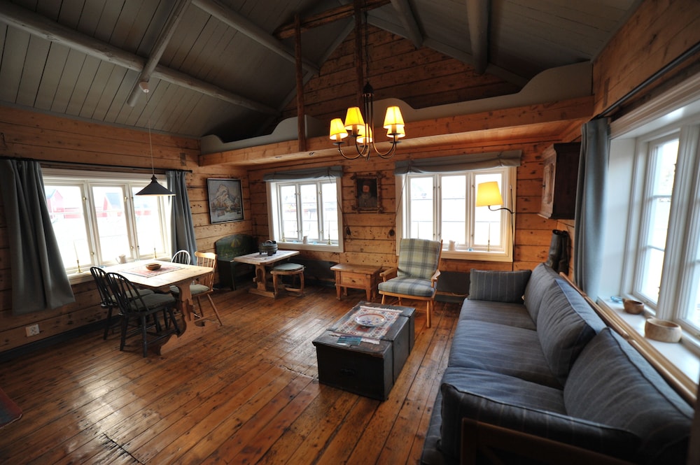 Reine Rorbuer - by Classic Norway Hotels