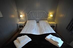 Reine Rorbuer - by Classic Norway Hotels