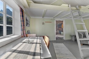 Lofoten Cottages