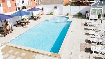 Doric Hotel