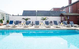 Doric Hotel