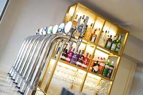 Doric Hotel