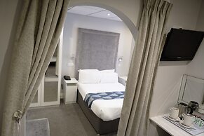 Doric Hotel