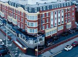 Doric Hotel