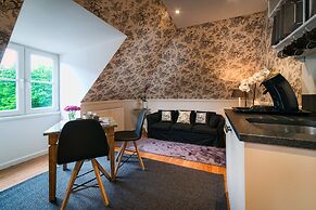 Canalside House - Luxury Guesthouse