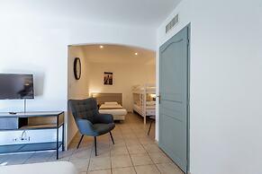 Logis Hôtel l'Oliveraie