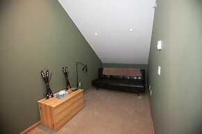 Snow Ridge by Apex Accommodations
