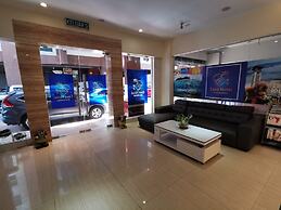 Ease Hotel