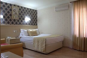 Royal Carine Hotel
