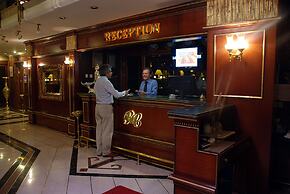 Royal Carine Hotel