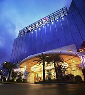 Broadway Hotel