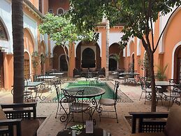 Riad Amina